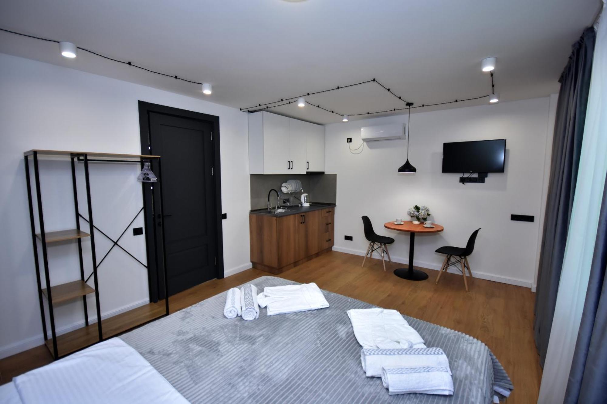 Pine Aparthotel เชคเวทิลี ภายนอก รูปภาพ